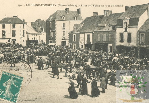 Grand-Fougeray - Place de l'église, un jour de marché